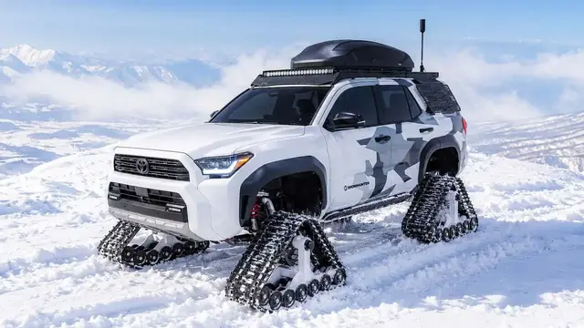 Toyota Tundra Snowhunter Base Camp Bergerak