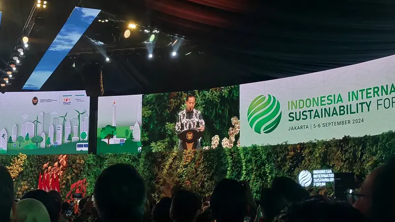 Presiden Joko Widodo (Jokowi) membuka Indonesia International Sustainability Forum 2024 (ISF 2024) di JCC Senayan, Jakarta