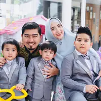 April Jasmine dan Ustaz Solmed (Instagram/apriljasmine85)