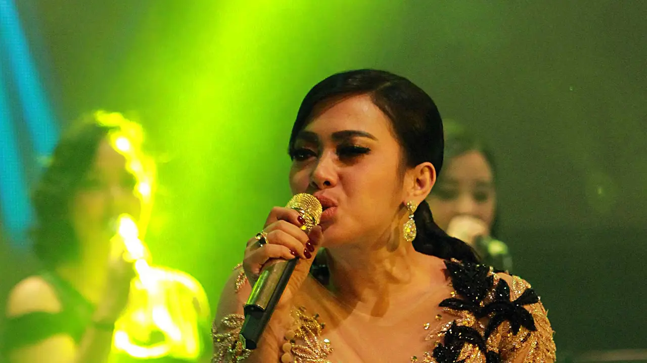 [Bintang] Syahrini