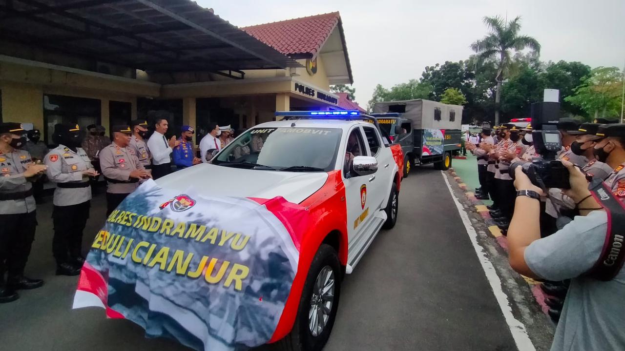 Polres Indramayu Galang Donasi Hingga Kirim Personil Bantuan SAR Dan Kesehatan Ke Cianjur