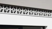11 Desain Ventilasi Rumah dari Roster yang Estetik, Bikin Hunian Adem dan Cantik