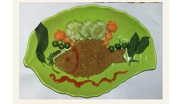 6 Kreasi Makanan Ini Bentuknya Nyeleneh, Bikin Geleng Kepala