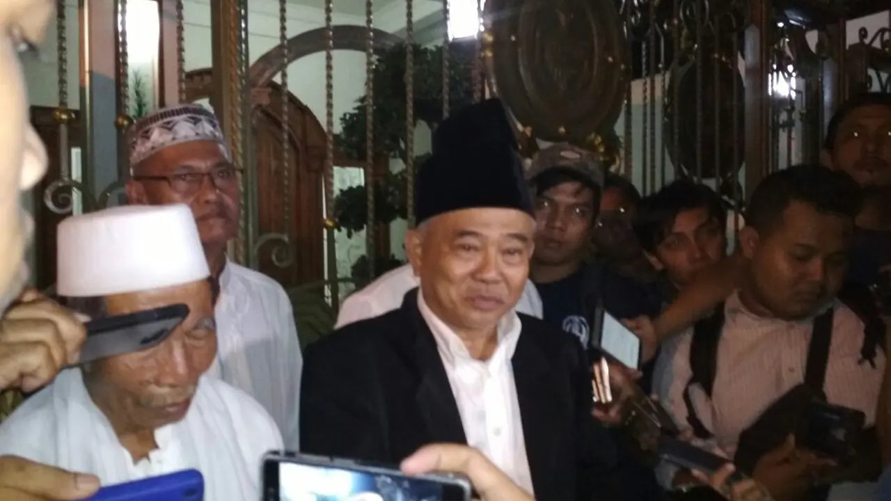 Kiai Tim 9 rapat tertutup bahas pendamping Khofifah Indar Parawansa.