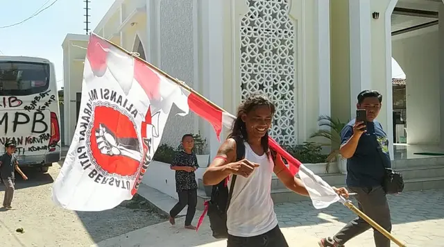 Di Balik Kepulangan AMPB ke Pati, Ada Cerita Evakuasi dan Dukungan Ojol