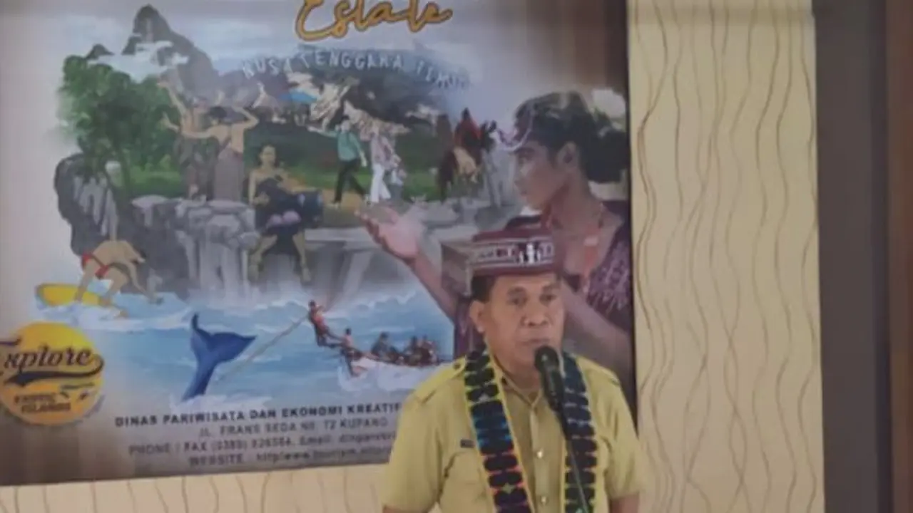 Kepala Dinas Pariwisata dan Ekonomi Kreatif Provinsi NTT, Dr. Sony Zeth Libing