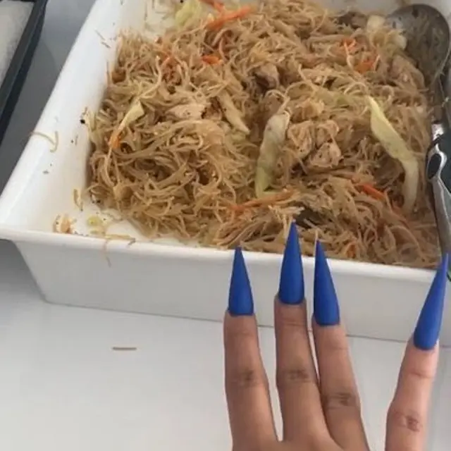 Cardi B Unggah 6 Foto Makanan yang Biasa Disantap Orang Indonesia di Instagram