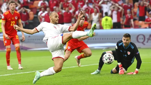 FOTO: Bantai Wales, Denmark Lolos ke Perempat Final Euro 2020