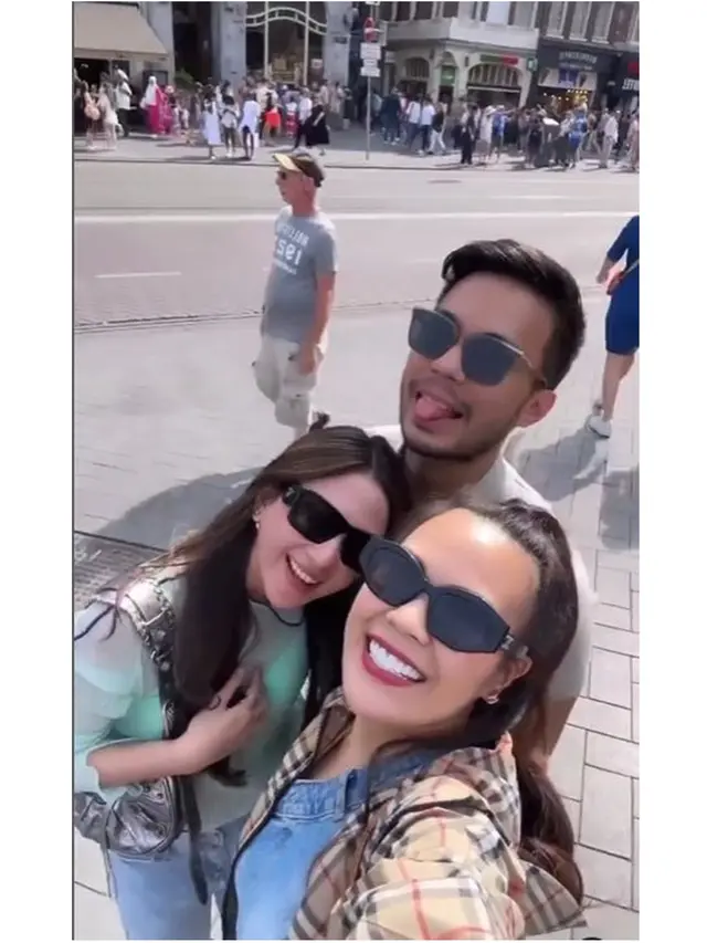 6 Potret Jessica Mila dan Yakup Hasibuan Honeymoon ke Belanda, Bertemu Yuki Kato