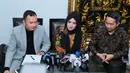 Dalam unggahan berikutnya, Yulia Mochamad juga memohon untuk tidak mengaitkan dirinya dengan perceraian Opick dengan istri pertamanya, Dian Rositaningrun. (Adrian Putra/Bintang.com)