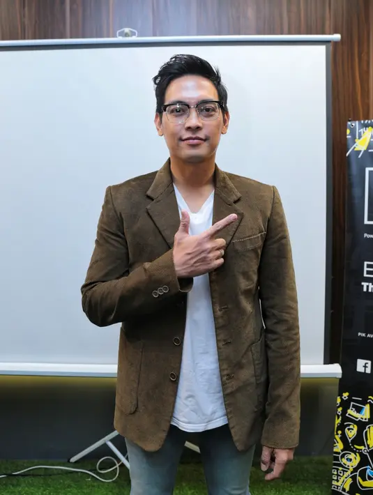 "Di sini saya Donnie Sibarani ingin menyampaikan bahwa saya sudah tidak bergabung bersama dengan Ada Band. Perihal ini, saya sudah membicarakan setahun yang lalu bersama dengan teman-teman di Ada band," ucap Donnie. (Adrian Utama/Bintang.com)