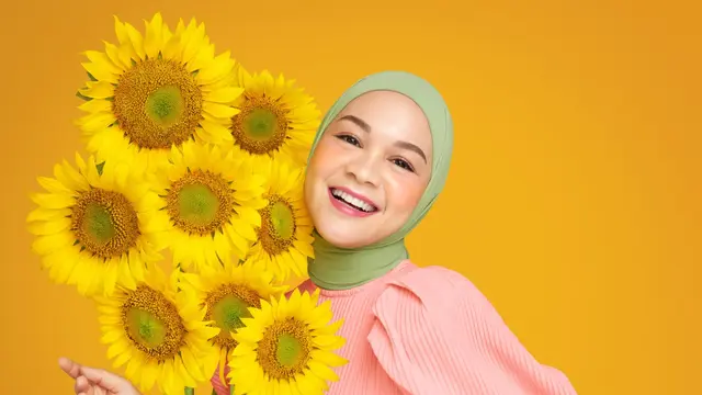 Wardah Luncurkan Colorfit Fresh Matte Lip Ink dan Colorfit Cream Blush yang membuat kesehatan mental tetap waras selama pandemi/dok. Wardah