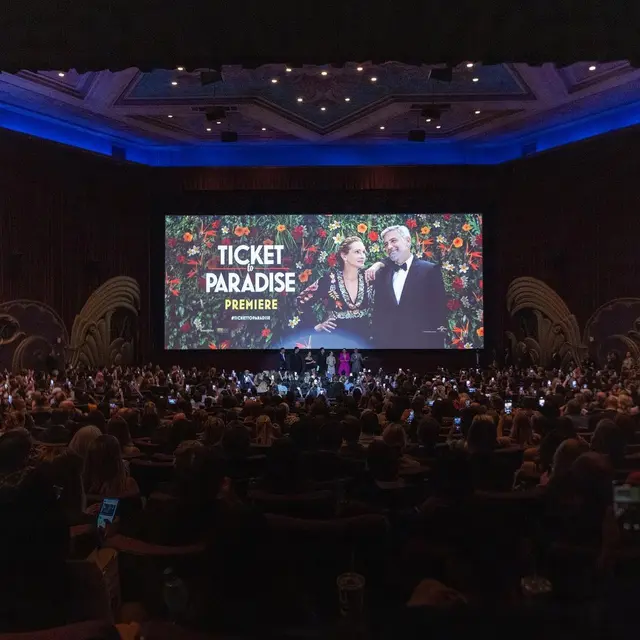 Maxime Bouttier dalam premier film Ticket to Paradise di LA (Instagram/bouttier_maxime)