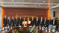 PT PLN (Persero) menjalin kesepakatan bisnis dengan perusahaan konstruksi China Communications Construction Dredging Co Ltd (CCCC) di Beijing, China untuk mempercepat pembangunan pembangkit energi baru terbarukan (EBT) di Indonesia.