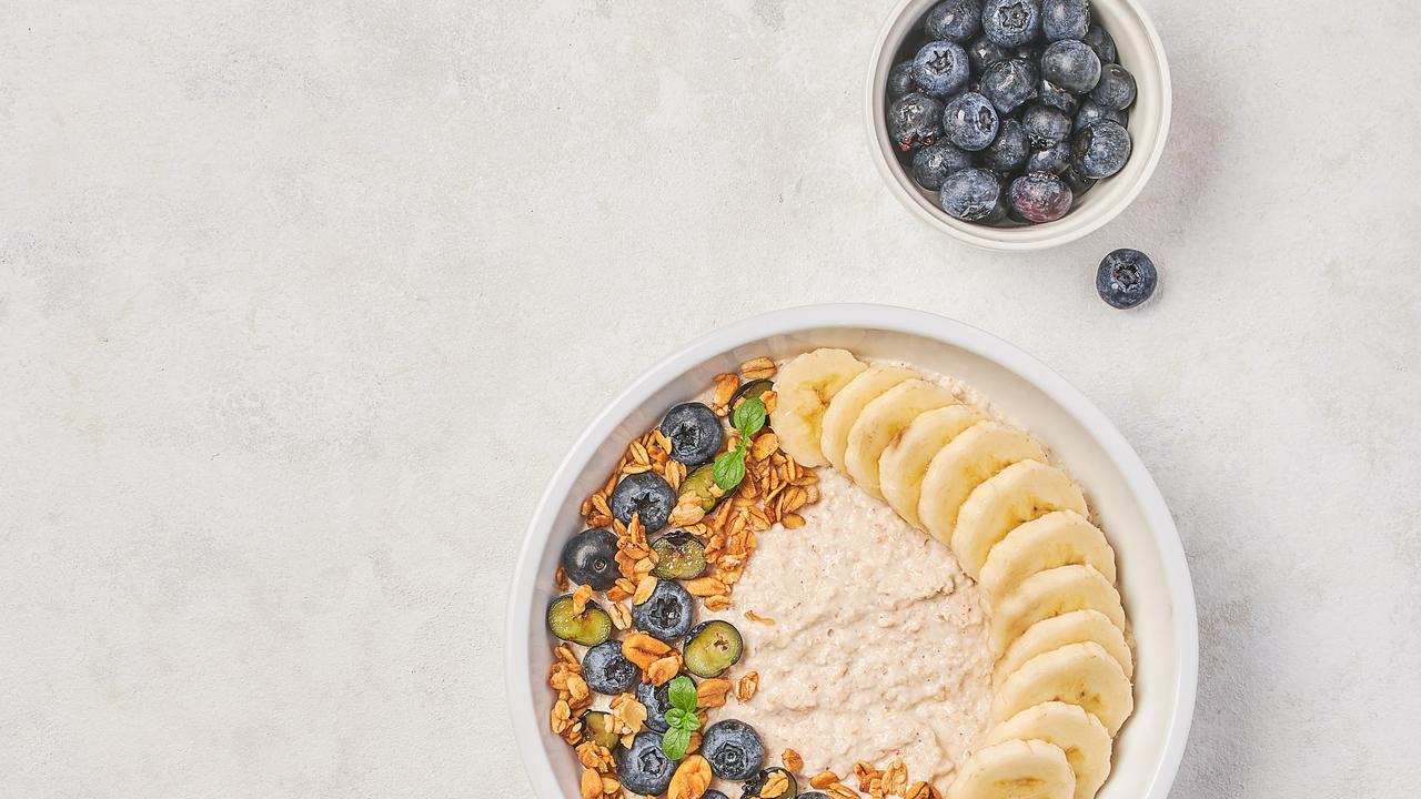 Resep Kudapan Praktis Berbahan Rolled Oat Kreasi Chef Devina Hermawan