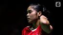 Pebulutangkis tunggal putri Indonesia, Gregoria Mariska Tunjung saat berlaga melawan Han Yue (China) di babak Perempat Final Indonesia Masters 2023 di Istora Senayan, Jakarta, Jumat (27/1/2023). Langkah Gregoria Mariska Tunjung terhenti usai disingkirkan wakil China, Han Yue, dalam tiga gim 21-19, 8-21, dan 16-21. (Liputan6.com/Helmi Fithriansyah)