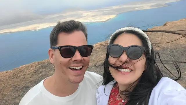 7 Potret Gracia Indri Bersama Suami Liburan ke Pulau Lanzarote