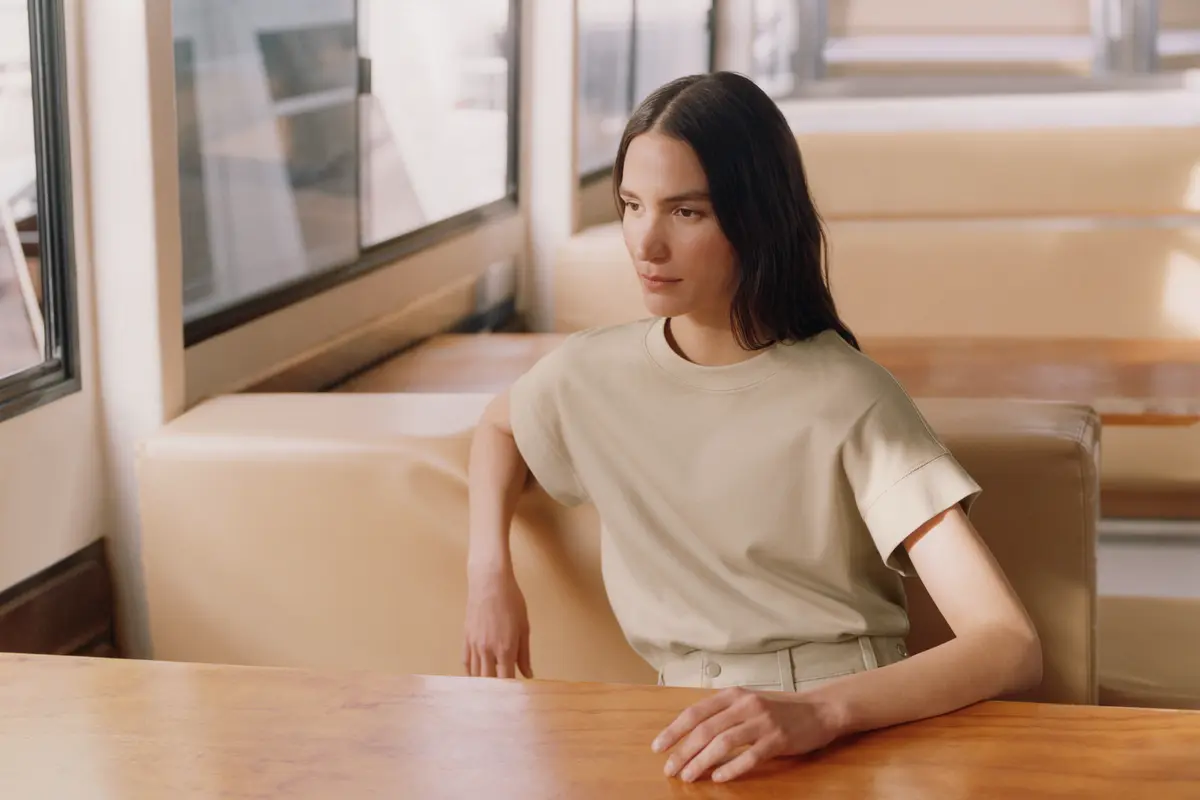 Irama Musim Seni Dinikmati UNIQLO U Lewat Koleksi Spring/Summer 2022