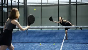 Padel Makin Populer, Dokter Bagikan Cara Mengurangi Risiko Cedera