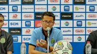 BRI Liga 1: Bukan Cuma Tekel Brutal, Wasit Persis Vs Persikabo 1973 Juga Diprotes Pelatih
