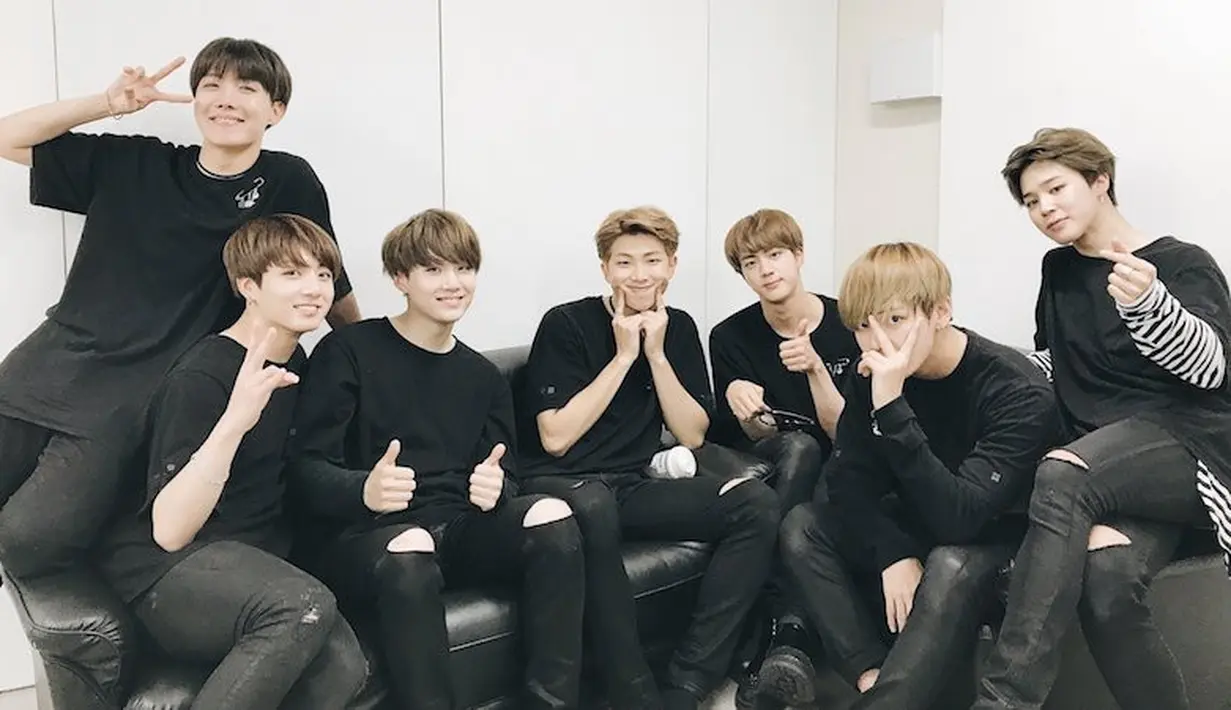 "Tapi jika penjualan albumnya banyak, penyelenggara akan menyusun jadwal dengan agensi artis. BTS sudah meraih prestasi yang luar biasa, itulah kenapa perebutan untuk mendapatkan BTS sudah dimulai," tuturnya. (Foto: soompi.com)