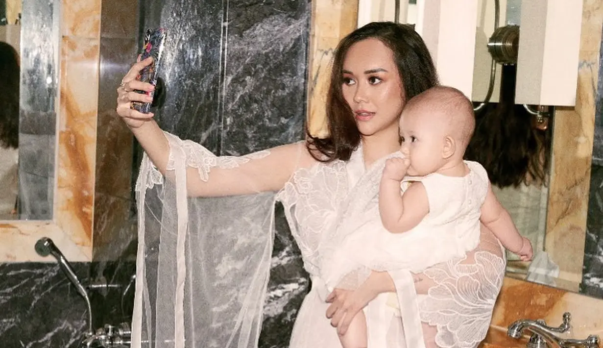 Aura Kasih (Instagram/aurakasih)