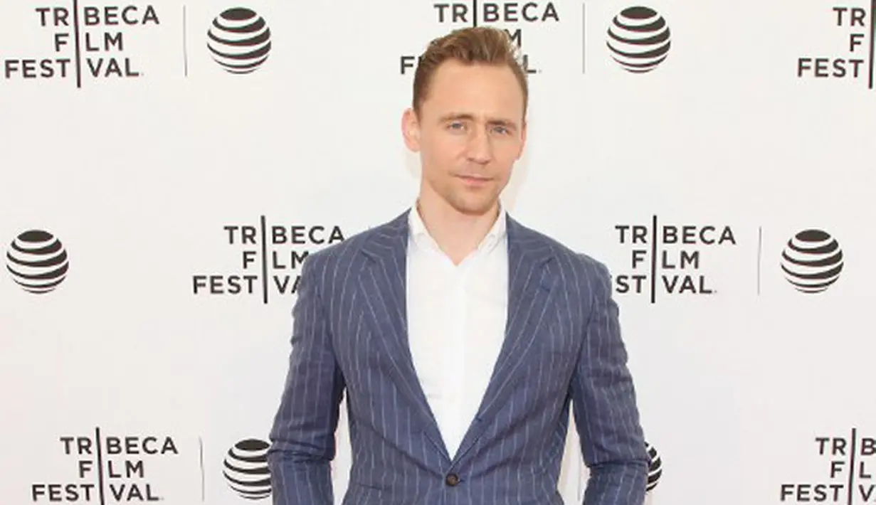 “Taylor sangat senang atas kemenangan Tom. Namun ia tidak menyaksikan pidato Tom di atas panggung,” ucap sumber. (AFP/Bintang.com)