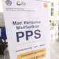 Wajib pajak menunggu untuk mencari informasi mengenai Program Pengungkapan Sukarela (PPS) di kantor pelayanan pajak pratama di Jakarta, Senin (7/3/2022). Pemerintah memperoleh PPh senilai Rp2,48 triliun setelah 66 hari pelaksanaan Program Pengungkapan Sukarela (PPS).  (Liputan6.com/Angga Yuniar)