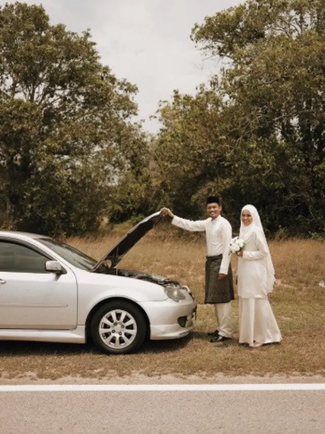 pengantin foto di tengah jalan