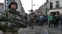 Buru Pelaku Teror Paris, 2 Tewas, Salah Satunya Meledakkan Diri (Reuters)