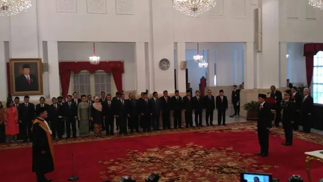 Presiden Jokowi melantik Ketua MA Hatta Ali