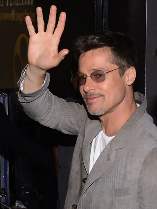 “Dia (Brad Pitt) sangat kecewa di mana Angie membawa anak-anaknya pergi ke luar kota,” tutur sumber pada Hollywoodlife.com yang dilansir Ace Showbiz. (AFP/Bintang.com)