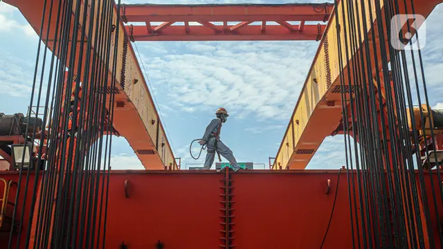 FOTO: Pemasangan Girder Box Casting Yard 1 Kereta Cepat Jakarta - Bandung Selesai