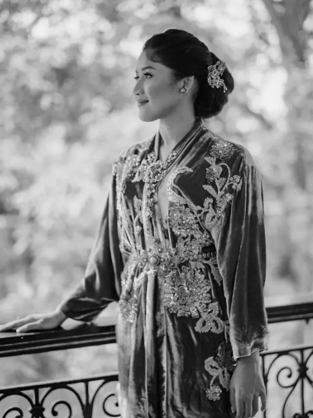 Erina Gudono dengan pesona ningrat (Instagram/erinagudono)