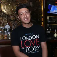 Selain Dimas Anggara, film ini juga didukung oleh Dion Wiyoko, Michelle Ziudith, Adilla Fitri dan masih banyak lagi. (Andy Masela/Bintang.com)