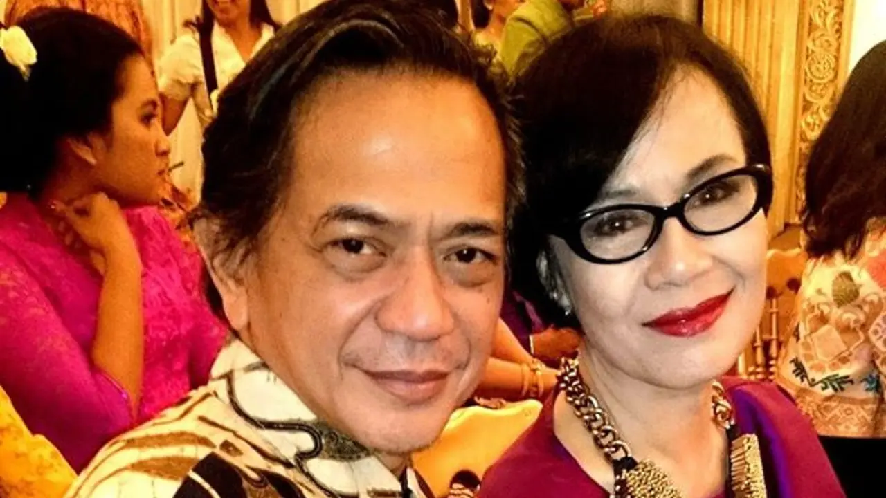 [Bintang] Ray Sahetapy dan Iin Respatini