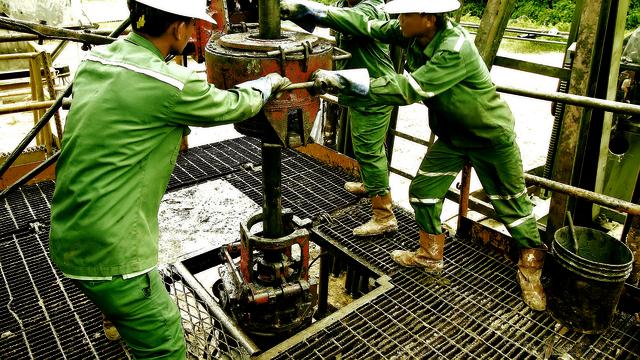 Rig Sumur Minyak BOB BSP