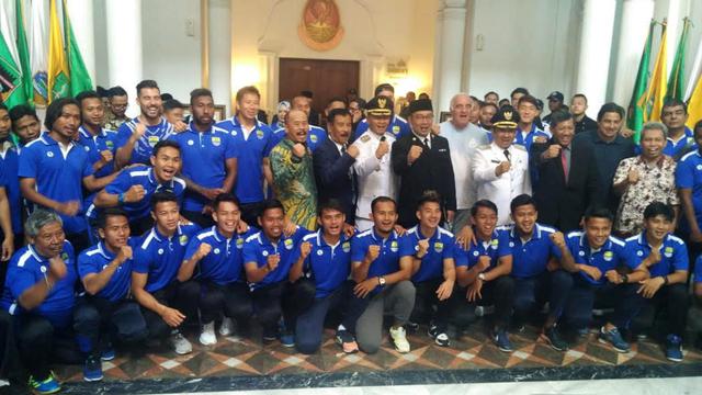 Ridwan Kamil dan tim Persib
