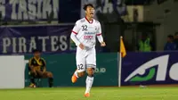 Pemain asing asal Korea Selatan, Ahn Byung-keon optimistis Bali United bisa membawa pulang poin dari kandang Persib Bandung, Sabtu (14/5/2016). (Bola.com/Nicklas Hanoatubun)