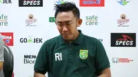 Kapten Persebaya Menangis di Depan Media Setelah Menang atas Arema