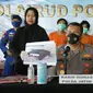 Polisi menangkap 4 pelaku perdagangan satwa dilindungi. (Dian Kurniawan/Liputan6.com).