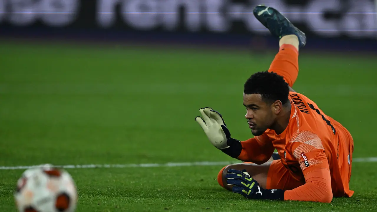Foto: 4 Kiper Muda yang Mampu Mengangkat Timnya Bersaing di Papan Atas Liga Top Eropa Musim 2023/2024