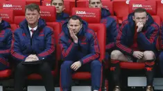 Manchester United pulang tanpa poin usai kalah 0-2 dari Stoke City pada Boxing Day Premier League di Britannia Stadium, Sabtu (26/12/2015). Dua gol Stoke diciptakan oleh Bojan Krkic dan Marko Arnautovic masing-masing di menit ke-19 dan 26'.