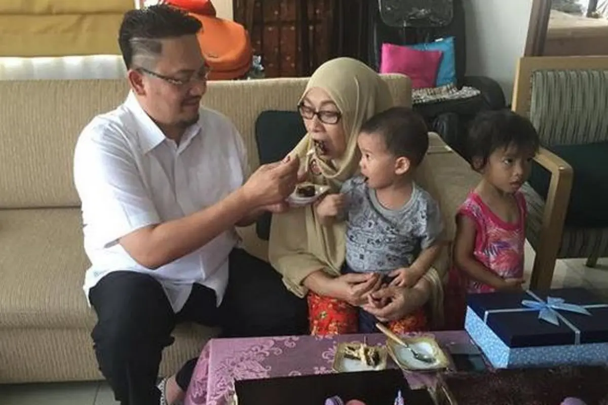Farhat Abbas dan Hj. Syarifah Masnon
