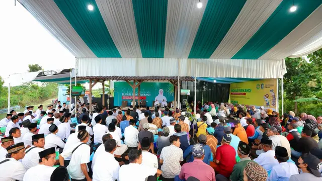 Turunkan Angka Kemiskinan, Bupati Ipuk Libatkan Masyarakat dalam Program Padat Karya