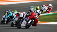 Aksi Gerry Salim pada balapan Moto3 CEV International Championship di Valencia, Minggu (25/11/2018). (AHM)