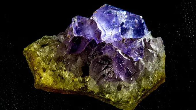 5 Jenis Batu Kecubung yang Paling Banyak Dicari Para Kolektor