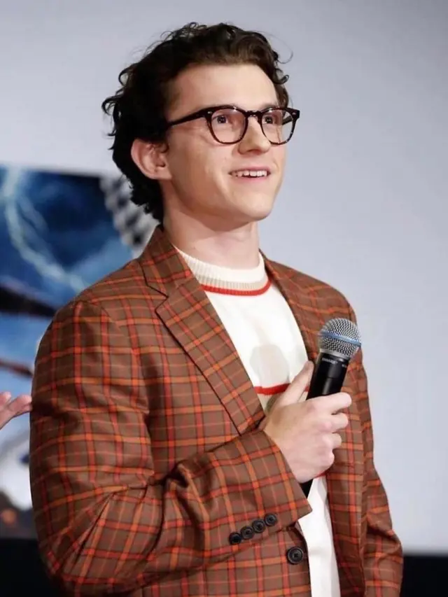 7 Potret Transformasi Tom Holland dari Aktor Cilik Hingga Sekarang