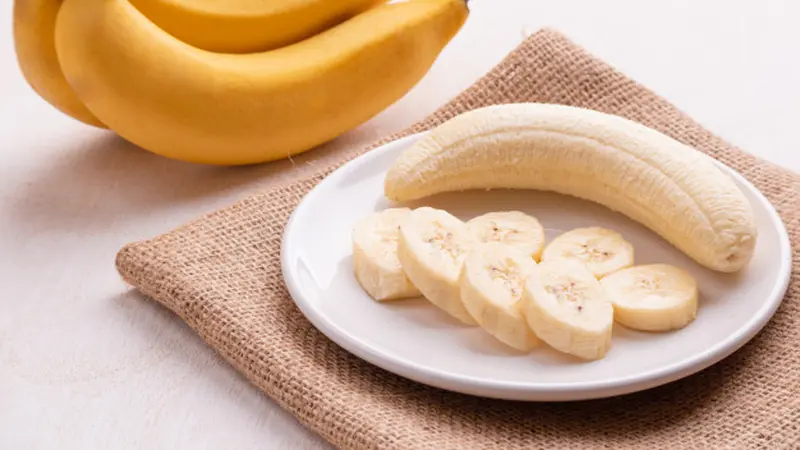 Ilustrasi pisang makanan yang Baik untuk Hindari Gangguan Pendengaran