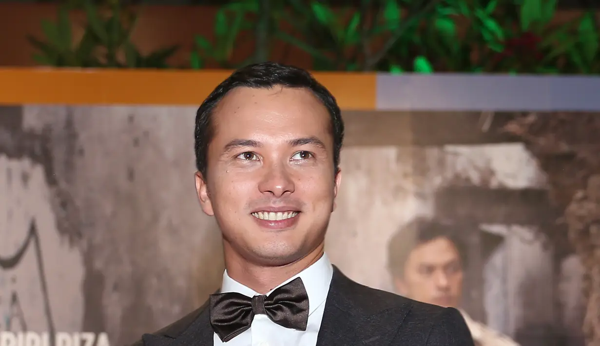 Saat konferensi pers AADC 2 di kawasan Senayan Jakarta Pusat, Senin (25/4/2016) Nico awalnya mengaku kesulitan. Beruntung ada orang profesional yang membantunya, akhirnya menjadi menyenangkan. (Andy Masela/Bintang.com)